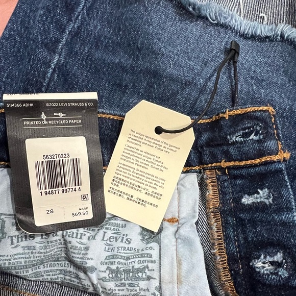 NWT Levis High Rise 501 Denim Jean Shorts Womens 28 3” Inseam Medium Wash - Picture 8 of 11